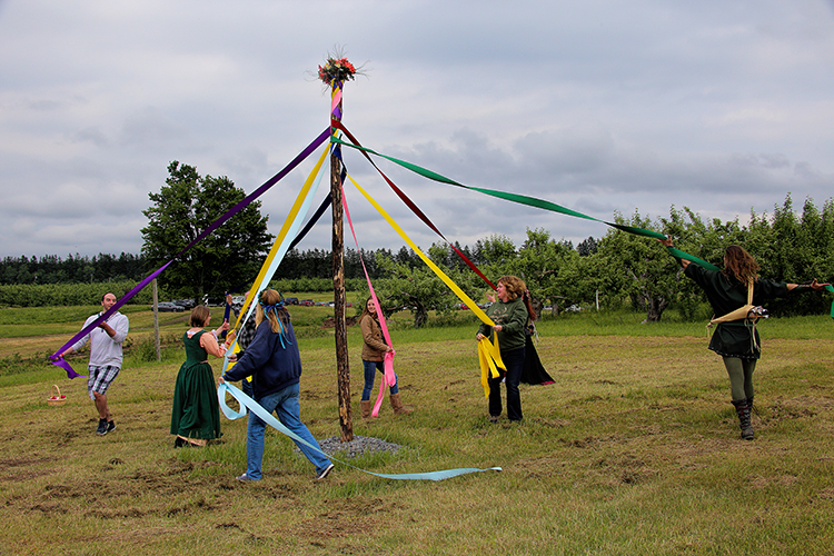 Maypole.jpg